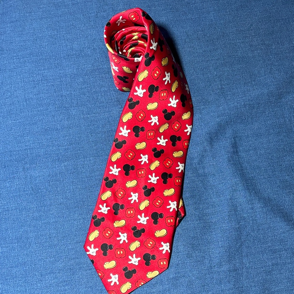 Vintage Disney Red Tie with Mickey Mouse